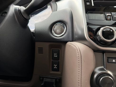 Used 2022 Lexus GX 460 Premium AWD/4WD image 56