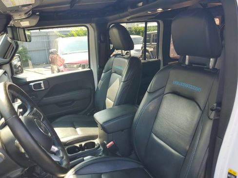 Used 2021 Jeep Wrangler Unlimited Rubicon 4xe w/ Cold Weather Group AWD/4WD image 21