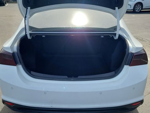 Used 2018 Chevrolet Malibu LT w/ Driver Confidence Package image 7