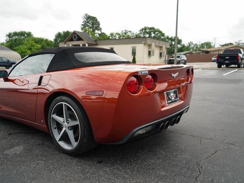 Used 2006 Chevrolet Corvette Convertible RWD image 18