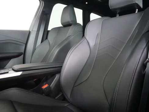 Used 2025 BMW X1 xDrive28i image 10