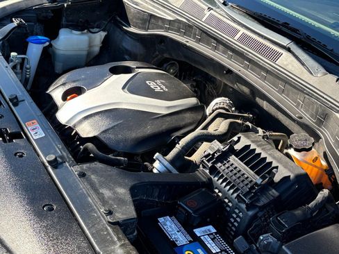 Used 2013 Hyundai Santa Fe Sport 2.0T image 25