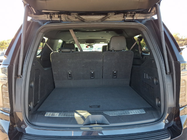 Used 2025 Chevrolet Suburban Premier AWD/4WD image 28