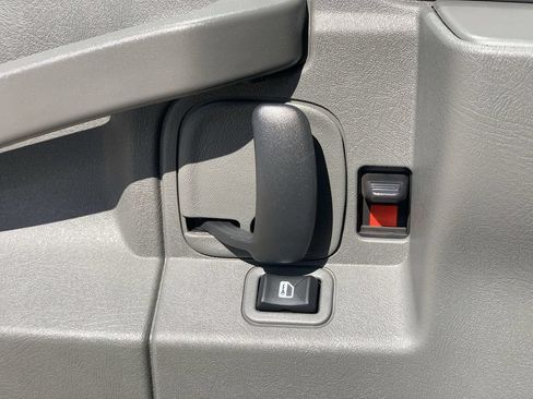 New 2026 Chevrolet Express 2500 w/ Driver Convenience Package RWD image 21