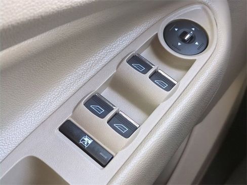 Used 2014 Ford C-MAX Energi SEL image 21