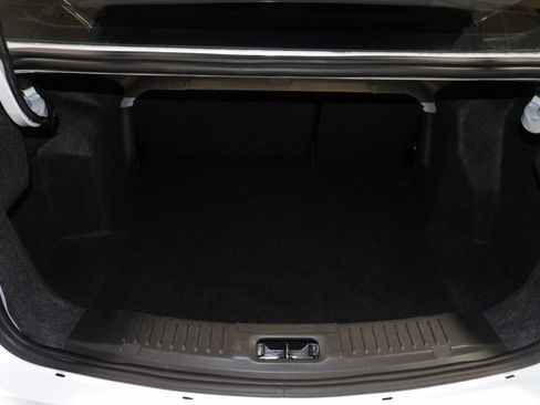 Used 2019 Ford Fiesta SE image 6