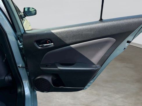 Used 2019 Toyota Prius XLE image 12