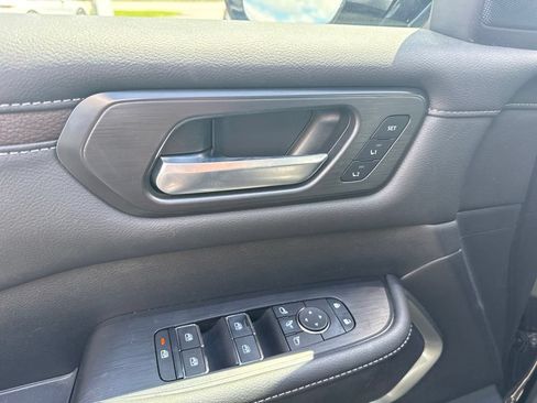 Used 2025 Nissan Armada Platinum Reserve AWD/4WD image 8