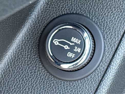 Used 2022 Chevrolet Traverse Premier w/ Redline Edition image 33