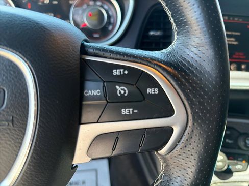 Used 2016 Dodge Challenger SRT w/ Technology Group RWD image 13