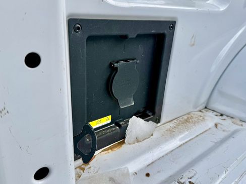 Used 2022 Ford F150 Lariat w/ Max Trailer Tow Package image 14