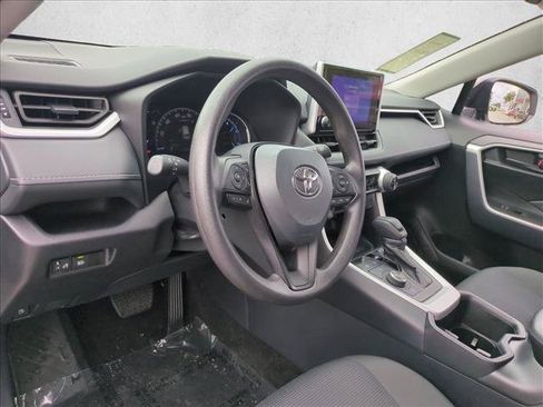 Certified 2024 Toyota RAV4 LE AWD/4WD image 11