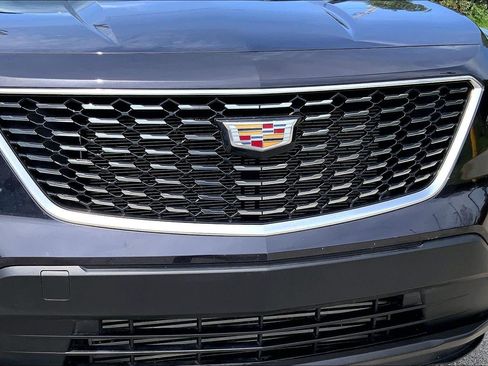 Certified 2023 Cadillac XT4 Luxury w/ Cold Weather Package FWD image 29