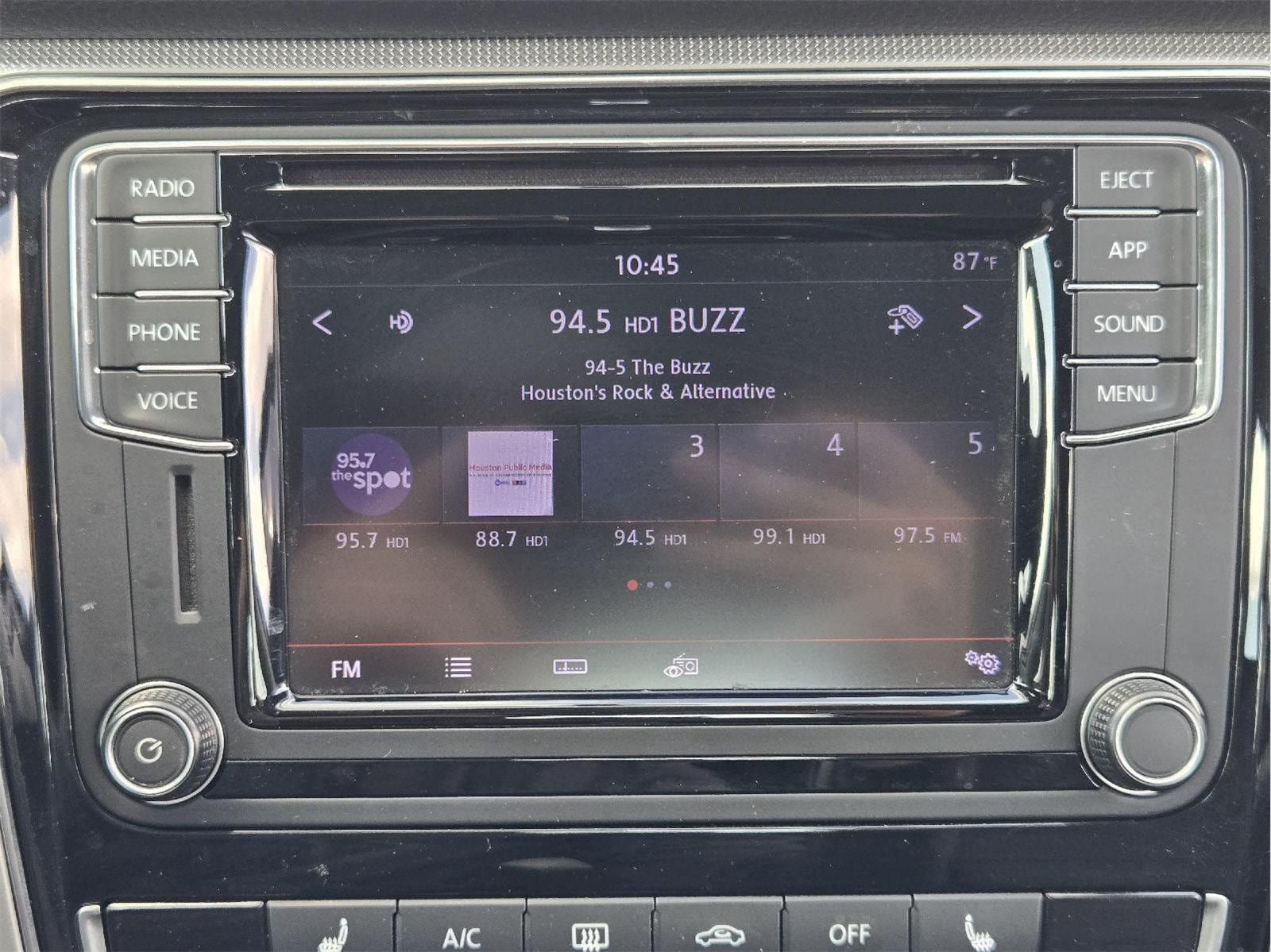 Used 2019 Volkswagen Passat 2.0T Wolfsburg FWD image 13
