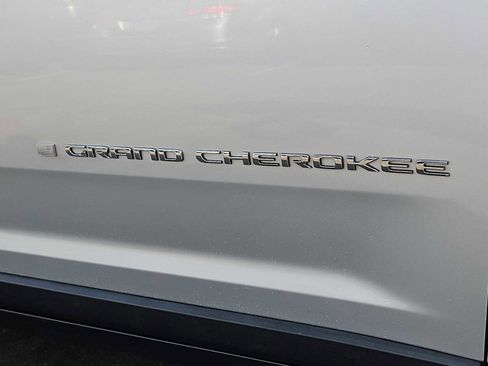 Used 2021 Jeep Grand Cherokee L Limited image 13