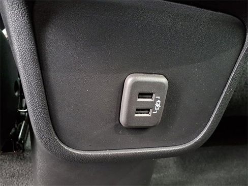 Used 2023 Chevrolet Equinox RS w/ LPO, Floor Liner Package image 17