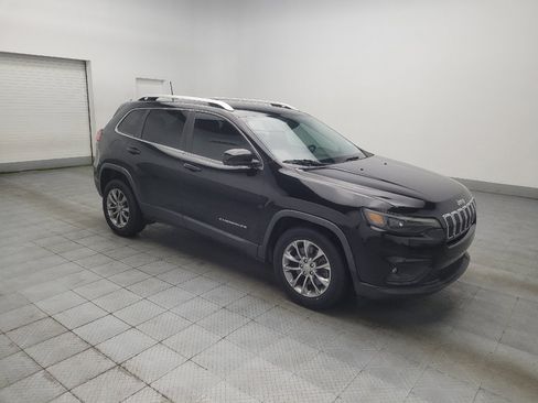 Used 2019 Jeep Cherokee Latitude Plus w/ Comfort/Convenience Group FWD image 11