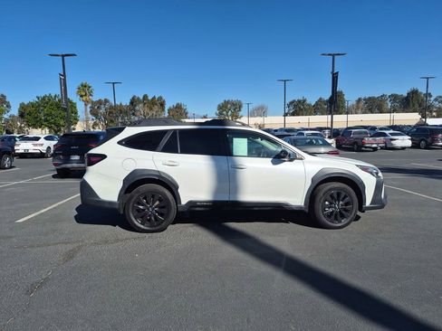 Used 2023 Subaru Outback Onyx Edition w/ Popular Package #2 image 8