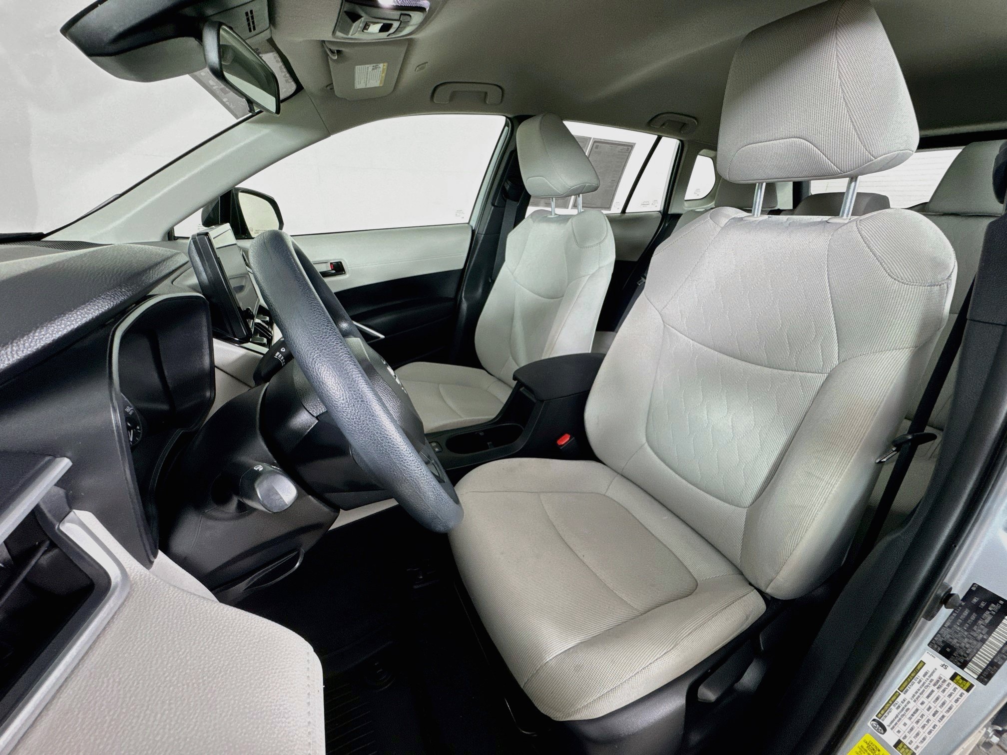 Certified 2024 Toyota Corolla Cross L AWD/4WD image 2