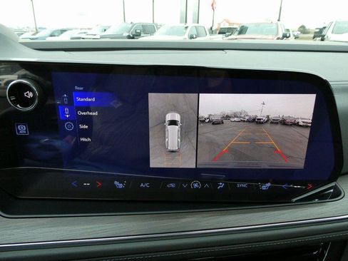 New 2026 Chevrolet Suburban Z71 w/ Z71 Off-Road Package image 33