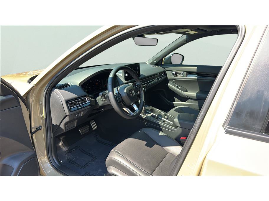 Used 2025 Honda Civic Sport Touring image 9