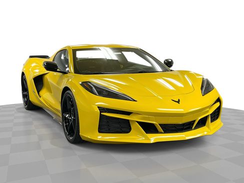 New 2025 Chevrolet Corvette E-Ray AWD/4WD image 33