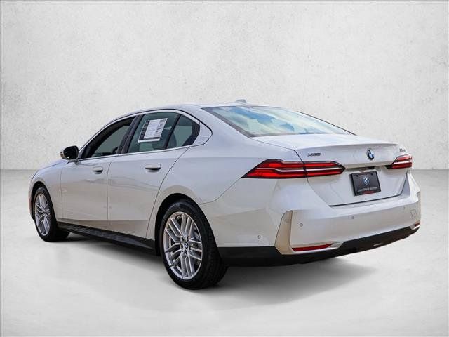 Used 2026 BMW 530i xDrive w/ Premium Package AWD/4WD image 7