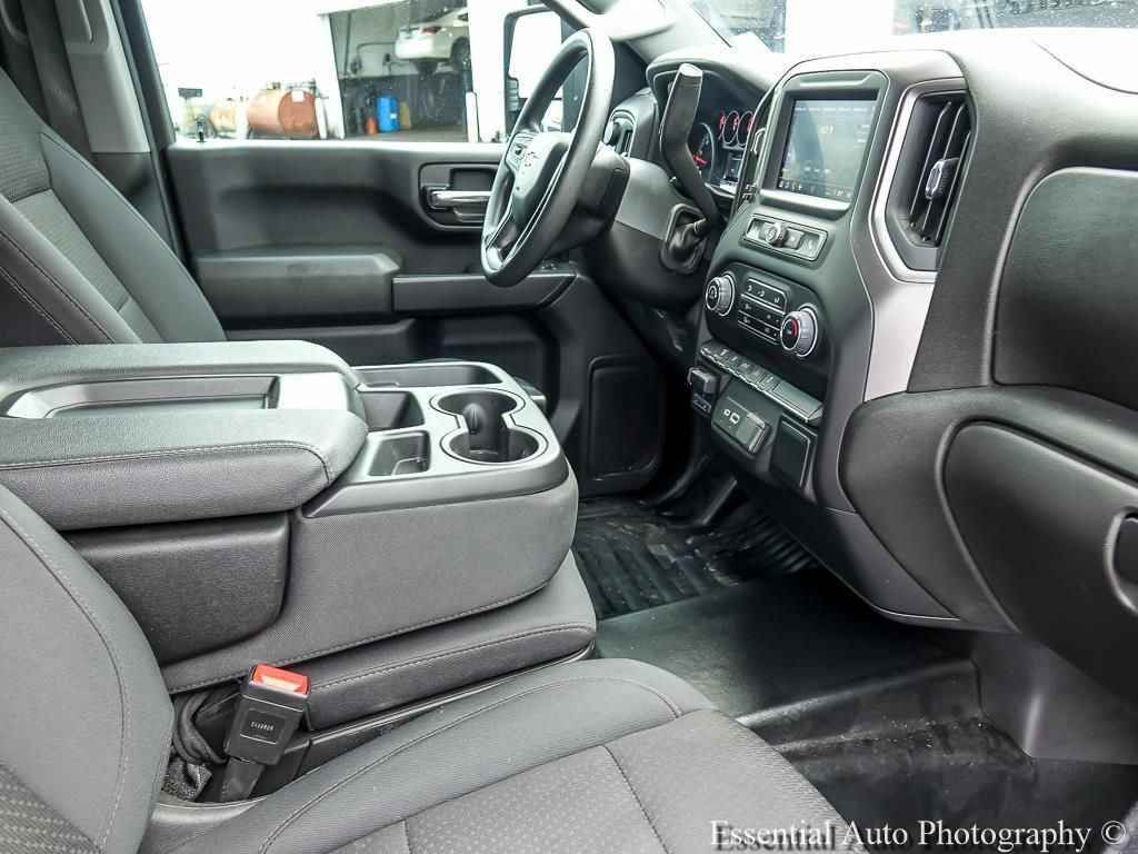 Used 2024 Chevrolet Silverado 3500 W/T AWD/4WD image 24