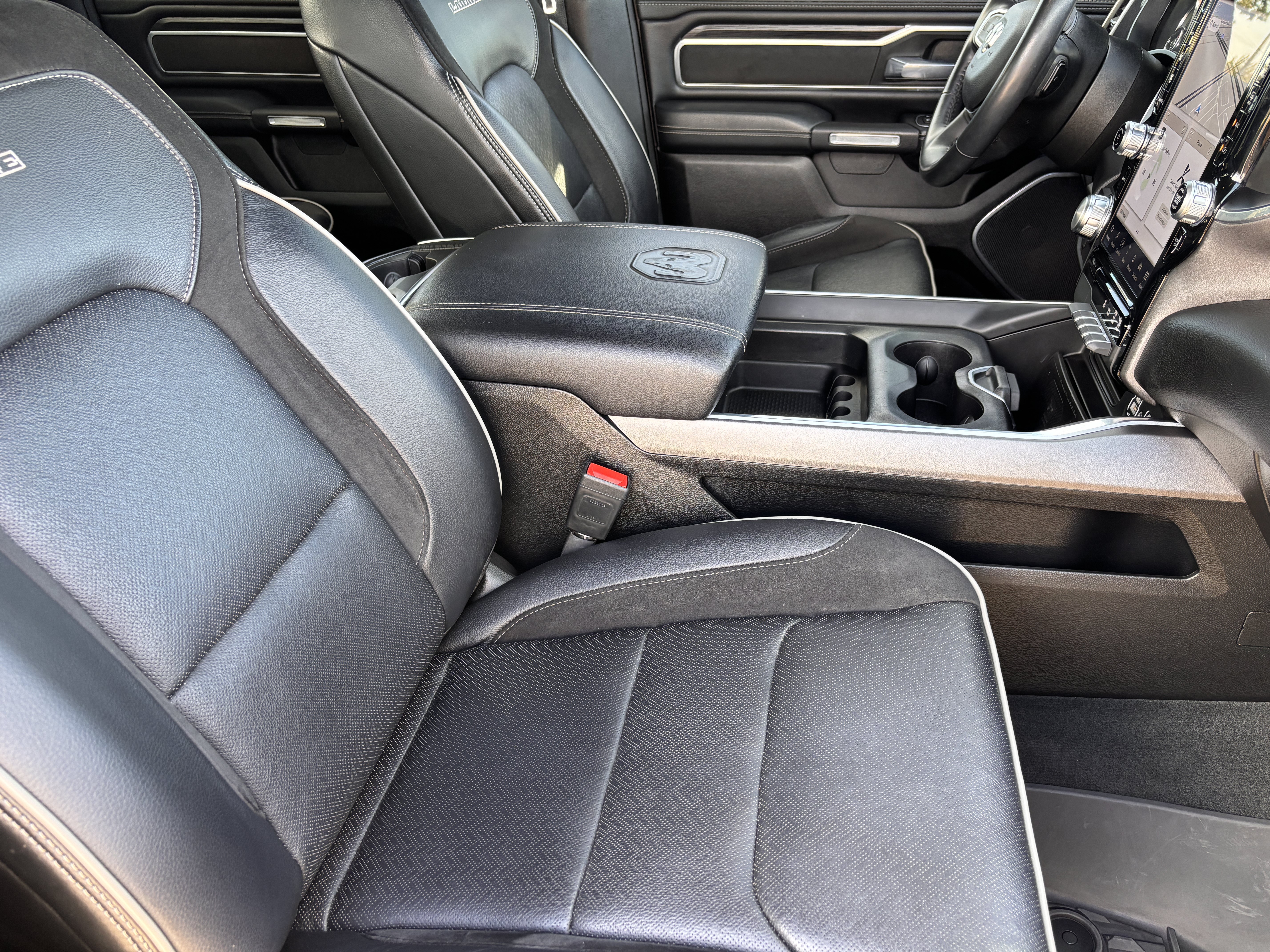 Used 2023 RAM 1500 Laramie RWD image 17