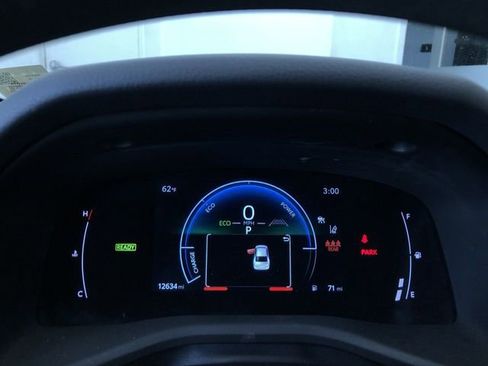 Certified 2026 Toyota Camry LE FWD image 30