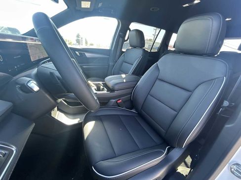 New 2026 Buick Enclave Preferred image 18