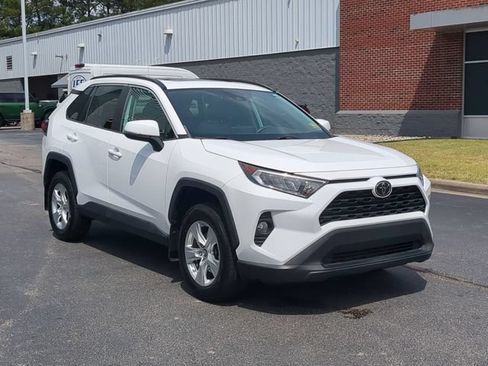 Used 2019 Toyota RAV4 XLE w/ All Weather Liner Package AWD/4WD image 1