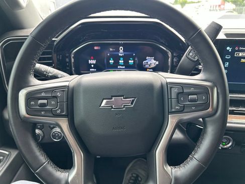 Used 2024 Chevrolet Silverado 1500 LT Trail Boss w/ Protection Package AWD/4WD image 18