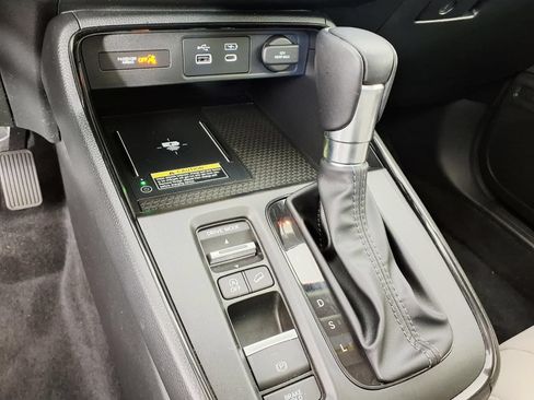 Used 2024 Honda CR-V EX-L image 23