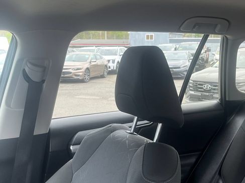 Used 2025 Toyota RAV4 XLE AWD/4WD image 25