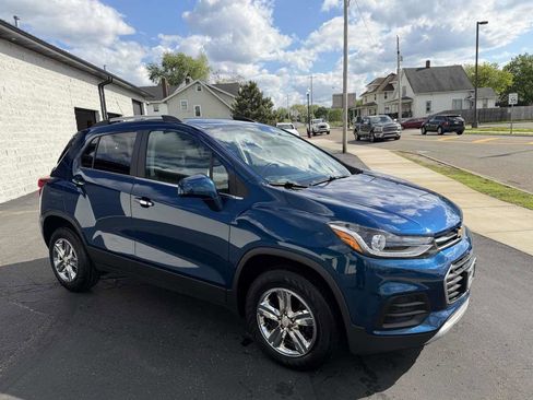 Used 2019 Chevrolet Trax LT w/ LT Convenience Package AWD/4WD image 6