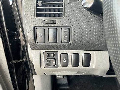 Used 2014 Toyota Tacoma PreRunner w/ TRD Sport Package RWD image 18