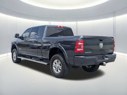 Used 2022 RAM 2500 Laramie AWD/4WD image 3
