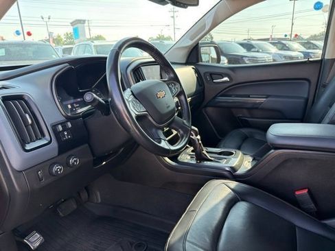 Used 2022 Chevrolet Colorado Z71 w/ Safety Package AWD/4WD image 10