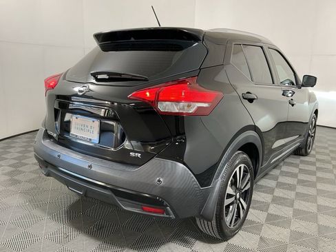 Used 2020 Nissan Kicks SR image 27
