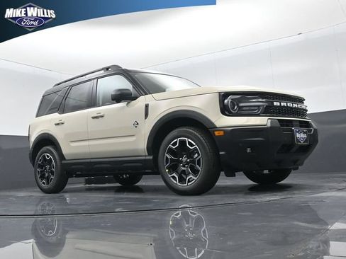 Used 2025 Ford Bronco Sport Outer Banks w/ Outer Banks Tech Package+ AWD/4WD image 17