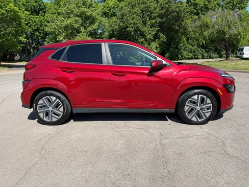 Used 2023 Hyundai Kona SEL FWD image 4