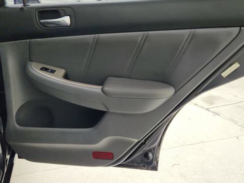 Used 2005 Honda Accord EX-L image 25