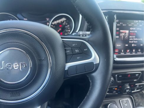 Used 2019 Jeep Compass Latitude AWD/4WD image 15