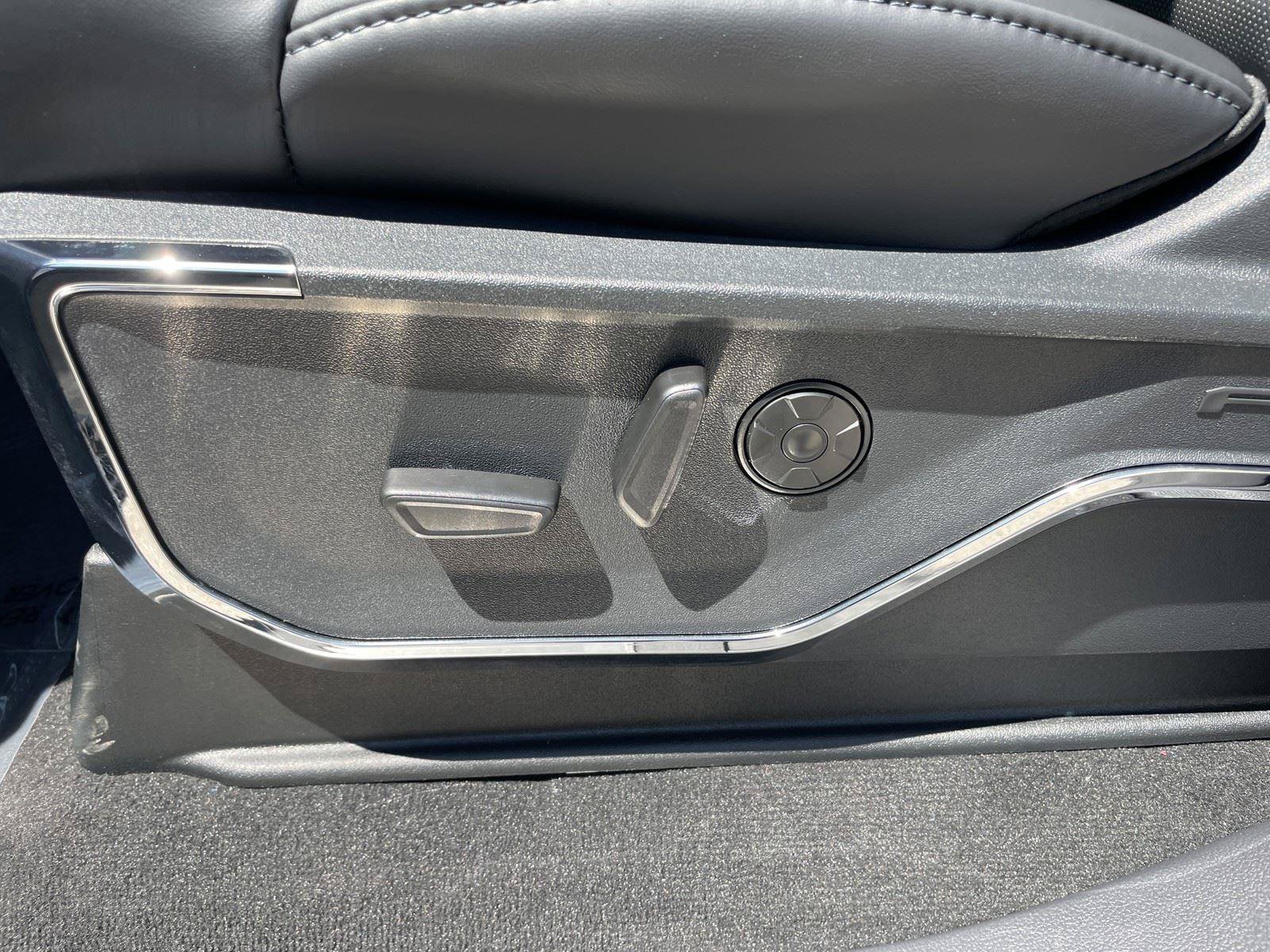 New 2026 Ford F250 Platinum AWD/4WD image 12