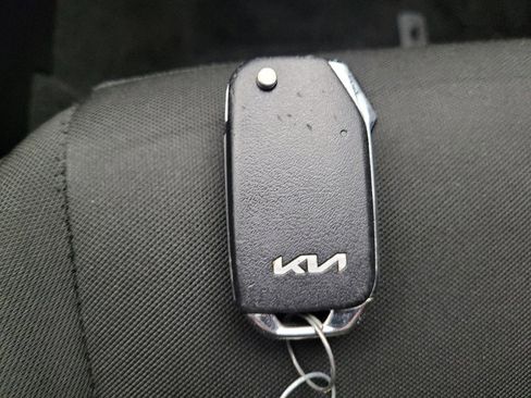 Used 2023 Kia Sportage LX AWD/4WD image 32
