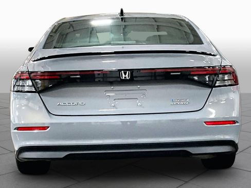Used 2025 Honda Accord Sport image 5