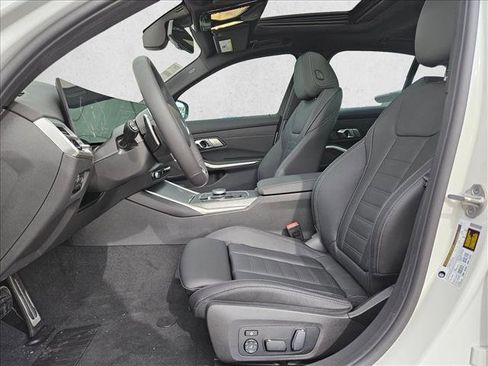 New 2026 BMW 330i Sedan w/ M Sport Package image 4