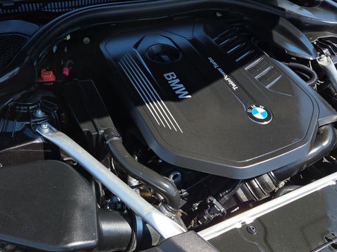 Used 2019 BMW 540i w/ Premium Package image 22