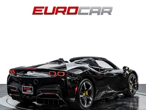 Used 2023 Ferrari SF90 Spider AWD/4WD image 6
